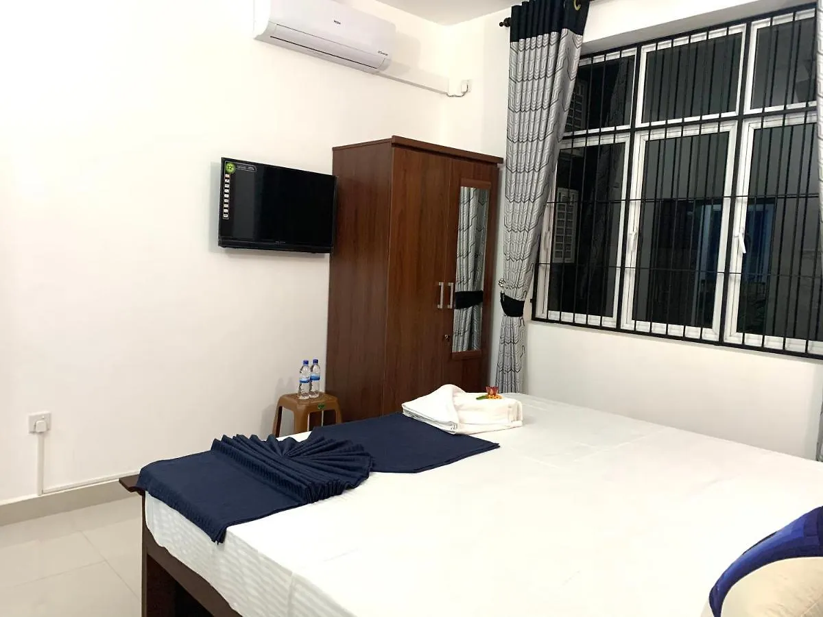 Royal City Inn Negombo Pensjonat