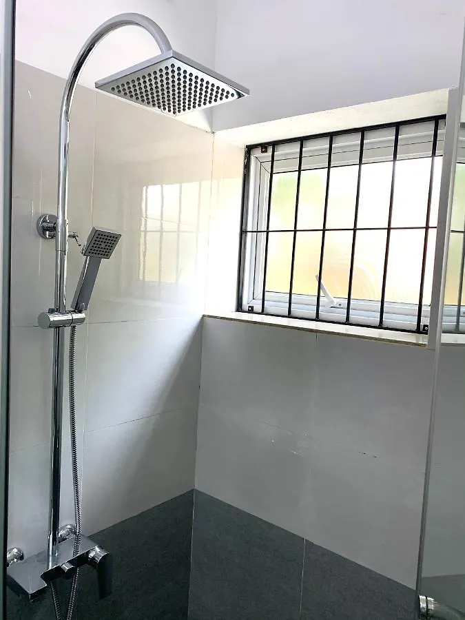 Royal City Inn Negombo Pensjonat