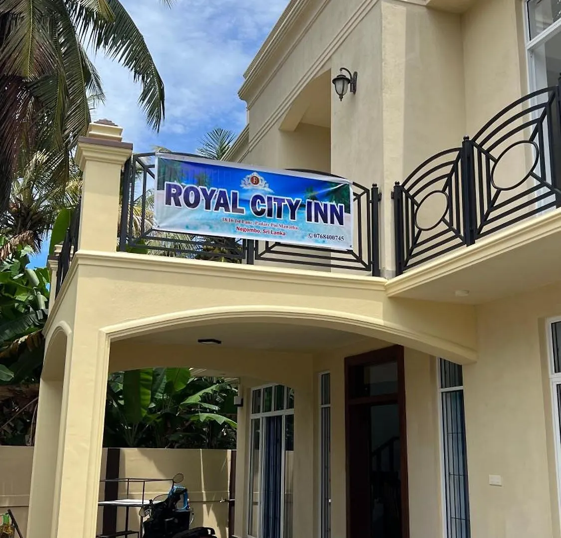 Royal City Inn Negombo Pensjonat