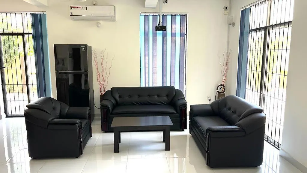 Royal City Inn Negombo