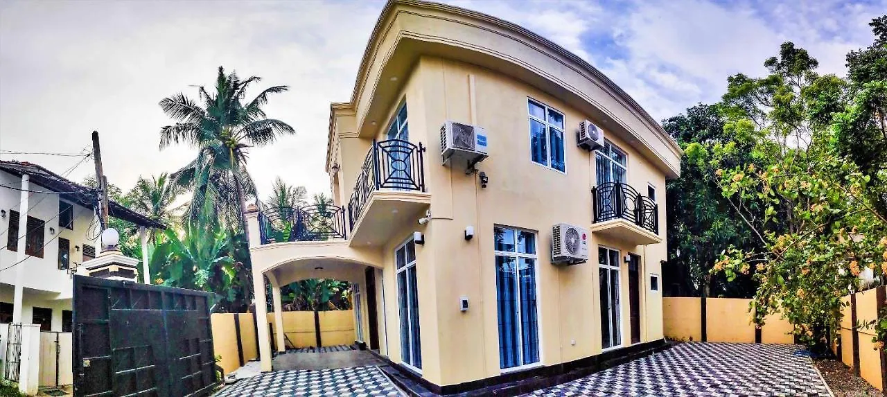 Royal City Inn Negombo