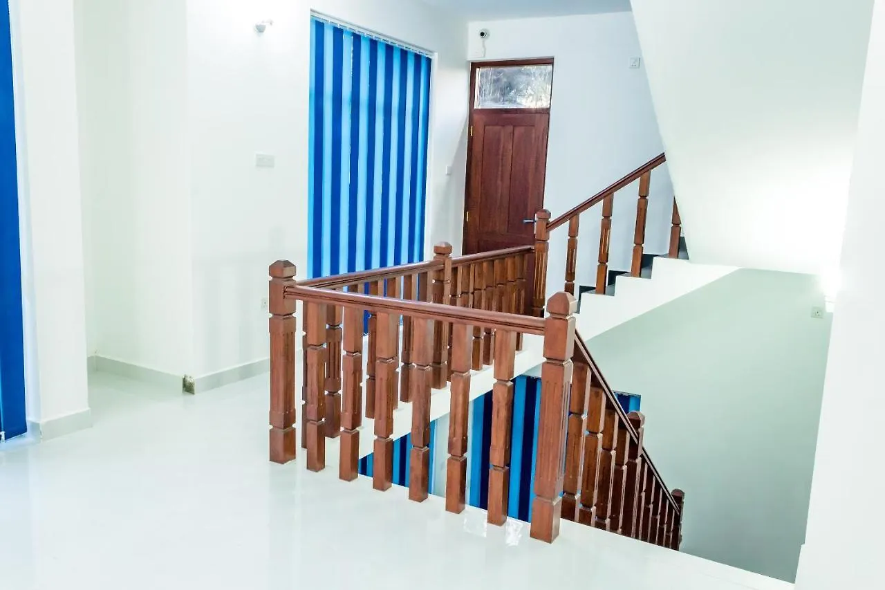 Royal City Inn Negombo Pensjonat